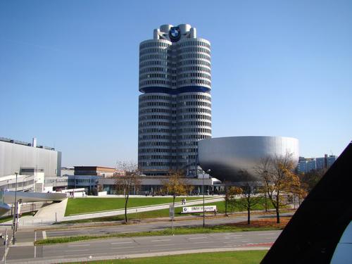 Der BMW "4-Zylinder" und as BMW-Museeum