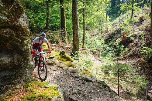 M3 Montafon MTB Marathon Schruns - Alex im letzten Trail kurz vor Schruns